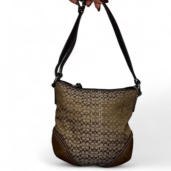 Coach Signature Canvas and Leather cross body Bag in brown and tan - Picture 4 of 8